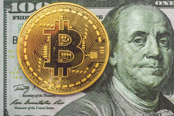 Can bitcoin compete with the dollar?